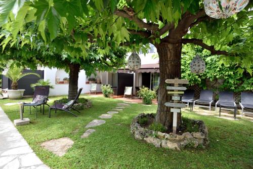 Kebun di luar Hôtel La Villa Cannes