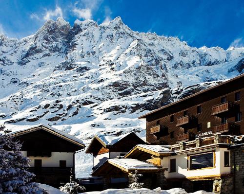 Splošen pogled na gorovje oz. razgled na gore, ki ga ponuja hotel