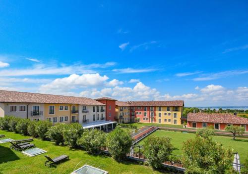 Sodas prie apgyvendinimo įstaigos TH Lazise - Hotel Parchi Del Garda