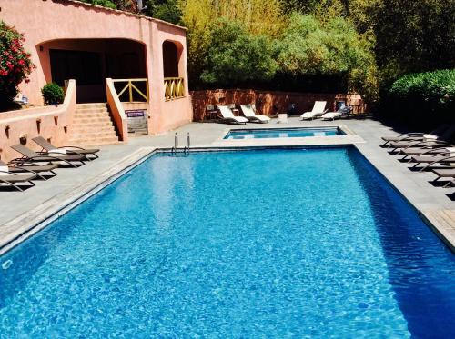 The swimming pool at or close to Hotel Les Hauts de Porto-Vecchio