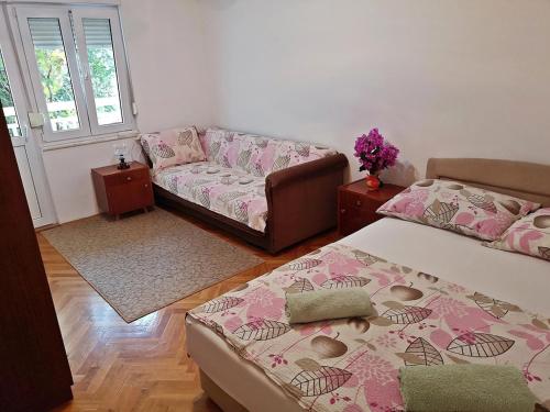 Gallery image of Apartments Neven in Omiš