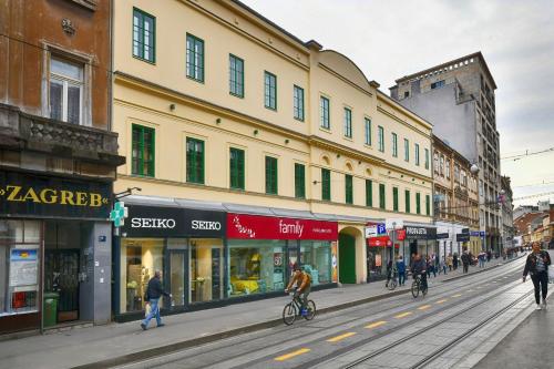 Hotel PARK 45 tesisinde konaklayan konuklar