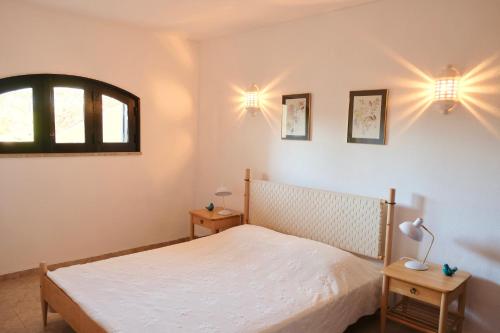 Posteľ alebo postele v izbe v ubytovaní Peaceful & Spacious Apt with Parking & Queen Bed