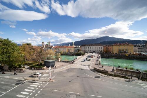 Splošen pogled na gorovje oz. razgled na gore, ki ga ponuja aparthotel