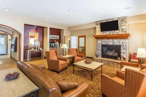 Un lugar para sentarse en Quality Inn & Suites Loveland