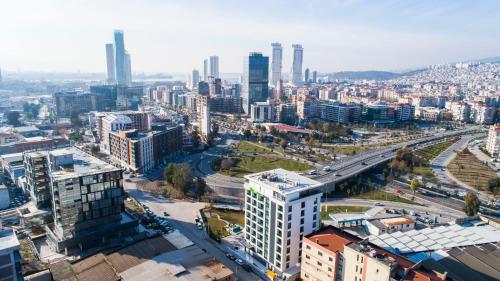 En generell vy över İzmir eller utsikten över staden från hotellet