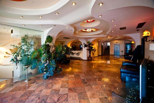 The lobby or reception area at Hotel Class