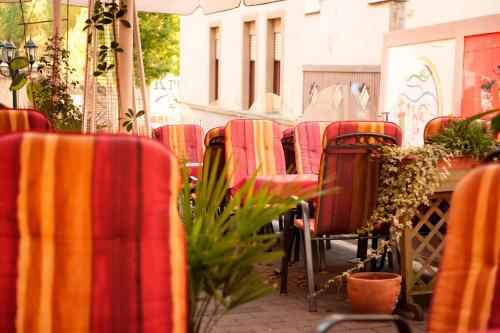 Area tempat duduk di Neubert`s Gasthaus am Rhein