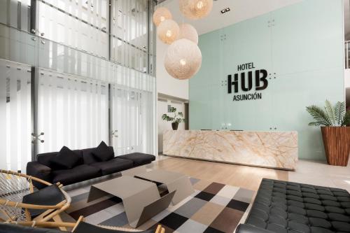 Area tempat duduk di Hub Hotel Asuncion