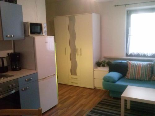 Una cocina o kitchenette en Ferienwohnung Karla - nahe Chemnitz