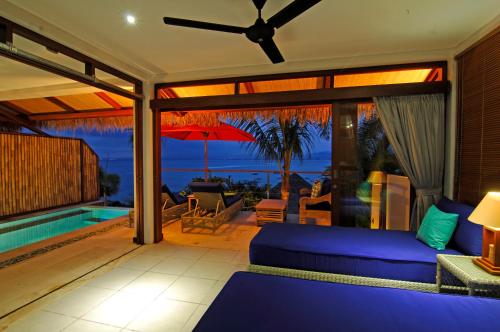 Ruang duduk di Lembongan Sanctuary Villas