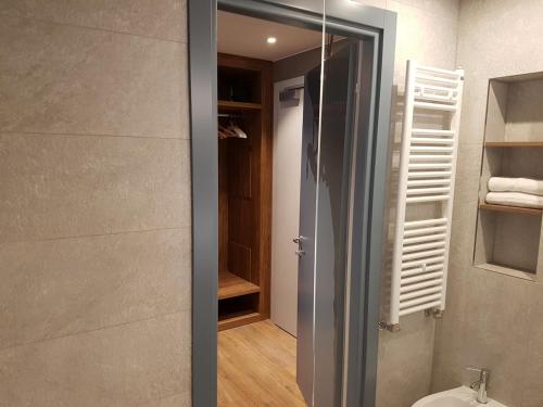 Un baño de TH Courmayeur