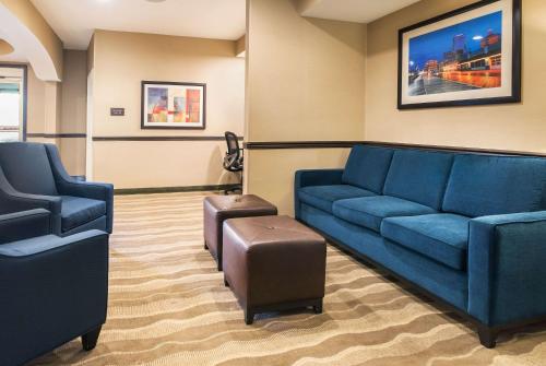 Predel za sedenje v nastanitvi Comfort Suites Atlantic City North