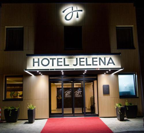 Сертификат, награда, вывеска или другой документ, выставленный в Hotel Jelena