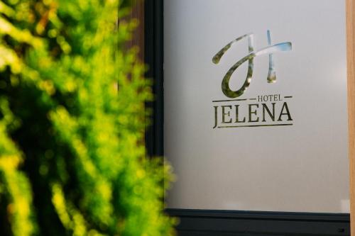 Сертификат, награда, вывеска или другой документ, выставленный в Hotel Jelena