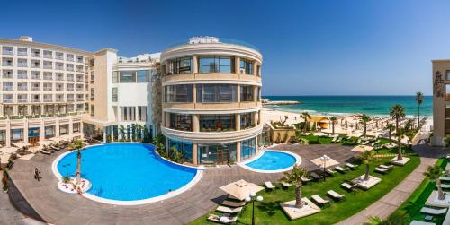 Басейн в или близо до Sousse Palace Hotel & Spa