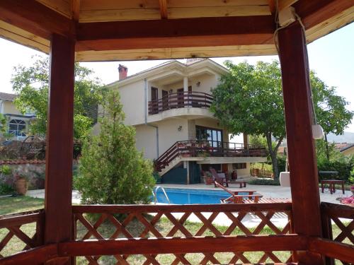 villa Marija tesisinde bir balkon veya teras