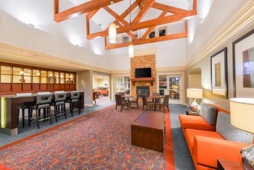 Khu vực ghế ngồi tại Residence Inn Baltimore White Marsh