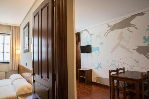 Gallery image of Apartamentos Capriccio in Santillana del Mar