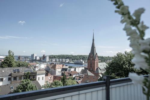 Utsikt over Flensburg, enten fra vandrerhjemmet eller fra et annet sted