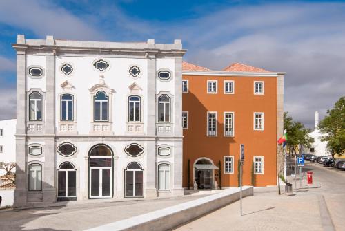 O edifício em que o hotel se localiza