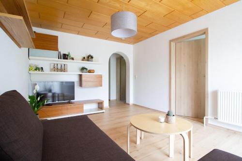 Dapur atau dapur kecil di Schöne und helle Ferienwohnung in Pfaffenweiler