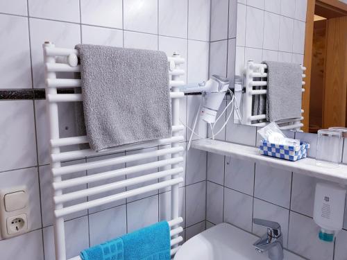 Pension ILMHOF tesisinde bir banyo