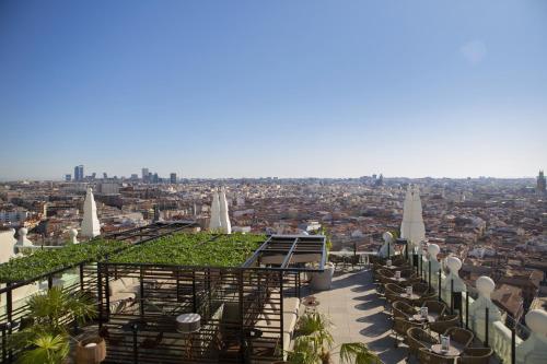 Uma visão geral de Madri ou uma vista da cidade tirada do hotel