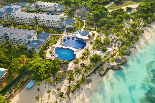 Swimming pool sa o malapit sa Hilton La Romana All- Inclusive Adult Resort