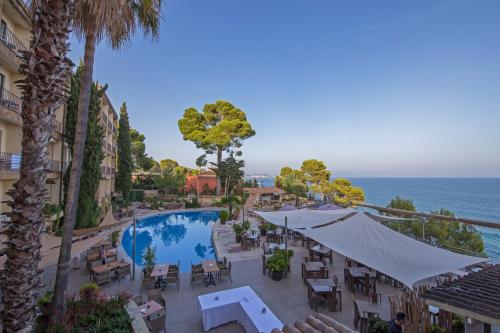 Swimmingpoolen hos eller tæt på Hotel Cap Roig by Brava Hoteles