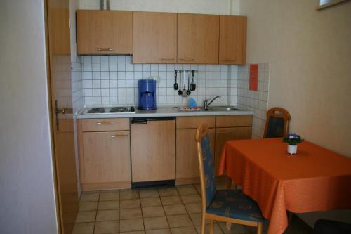 Kuchnia lub aneks kuchenny w obiekcie Apartmenthaus Solino