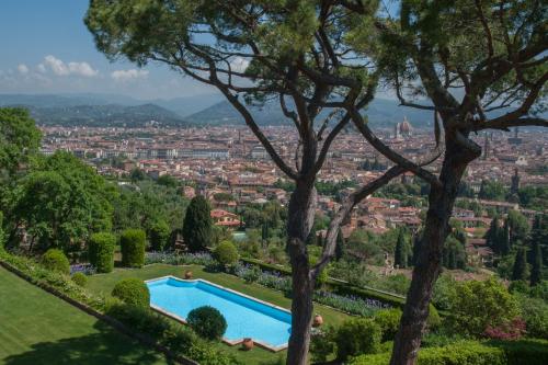 Swimmingpoolen hos eller tæt på Hotel Torre di Bellosguardo