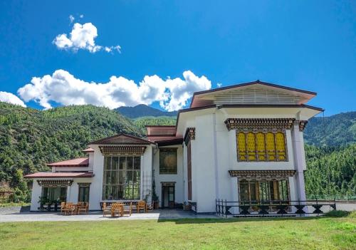 The Postcard Dewa, Thimphu, Bhutan