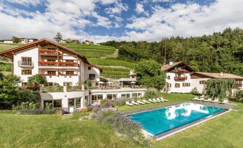 Piscina a Hotel Pacherhof o a prop