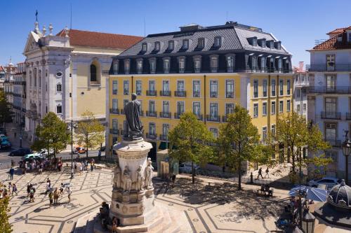 Pemandangan umum Lisbon atau pemandangan kota yang diambil dari hotel