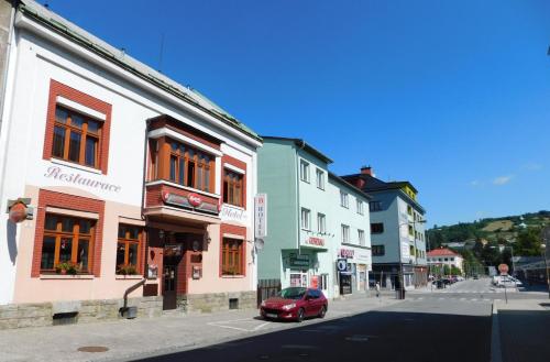 Bližnja soseska oz. soseska, v kateri se nahaja hotel