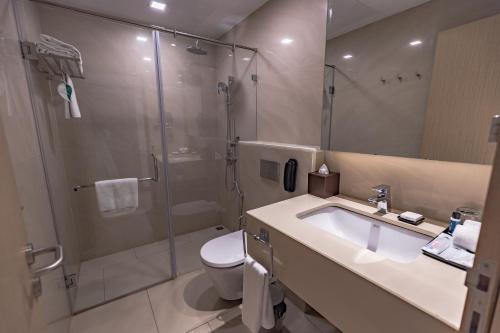 Un baño de Citadines OMR Chennai