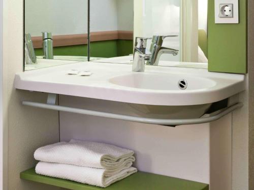 Un baño de Ibis Budget Málaga Centro