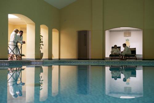 Басейн в Bodysgallen Hall and Spa або поблизу