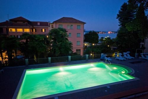 Swimmingpoolen hos eller tæt på Hotel Beau Rivage