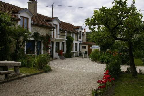 Κήπος έξω από το Gîte Chez Jo