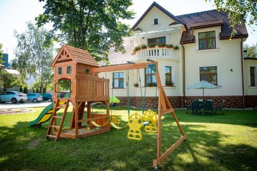 Dječje igralište u objektu Villa Garden Apartments