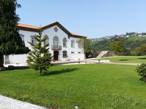 Kebun di luar Quinta da Portelada