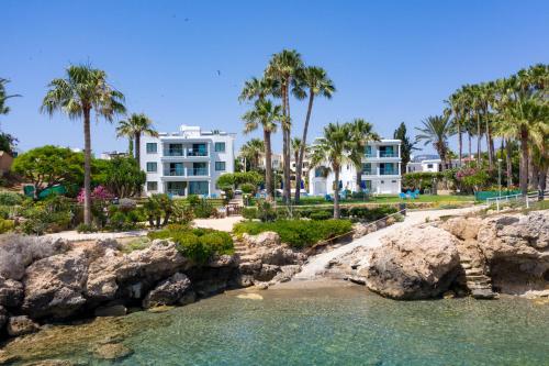 Rododafni Beach Apartments