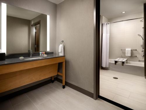 Kamar mandi di Hyatt Place Amarillo-West