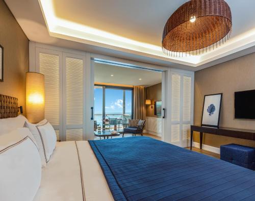 Katil atau katil-katil dalam bilik di Kaya Palazzo Resort & Residences Le Chic Bodrum