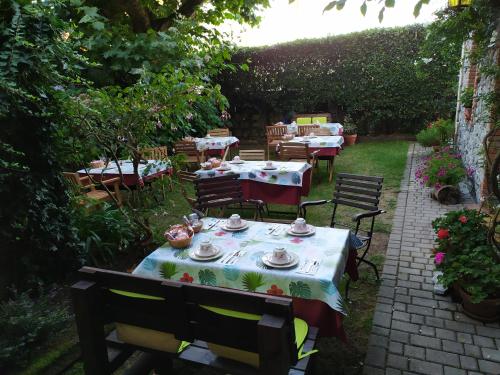 Un jardín fuera de Posada de Pedreña