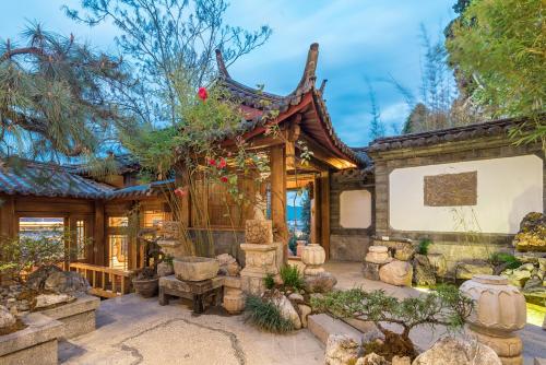 Lijiang Zen Garden Hotel 야외 정원