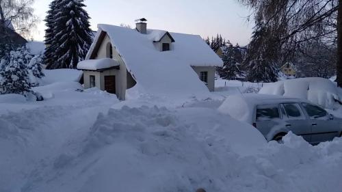 Luční chata semasa musim sejuk