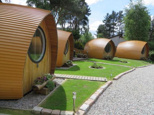 Vonkajšia záhrada v ubytovaní Eriskay B&B and Aviemore Glamping